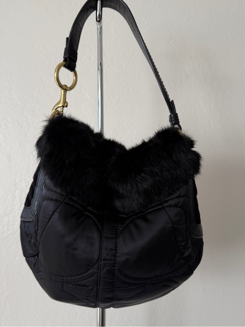 Vintage Coach Quilted Ski Hobo Black Rabbit Fur Handbag - Picture 6 of 14